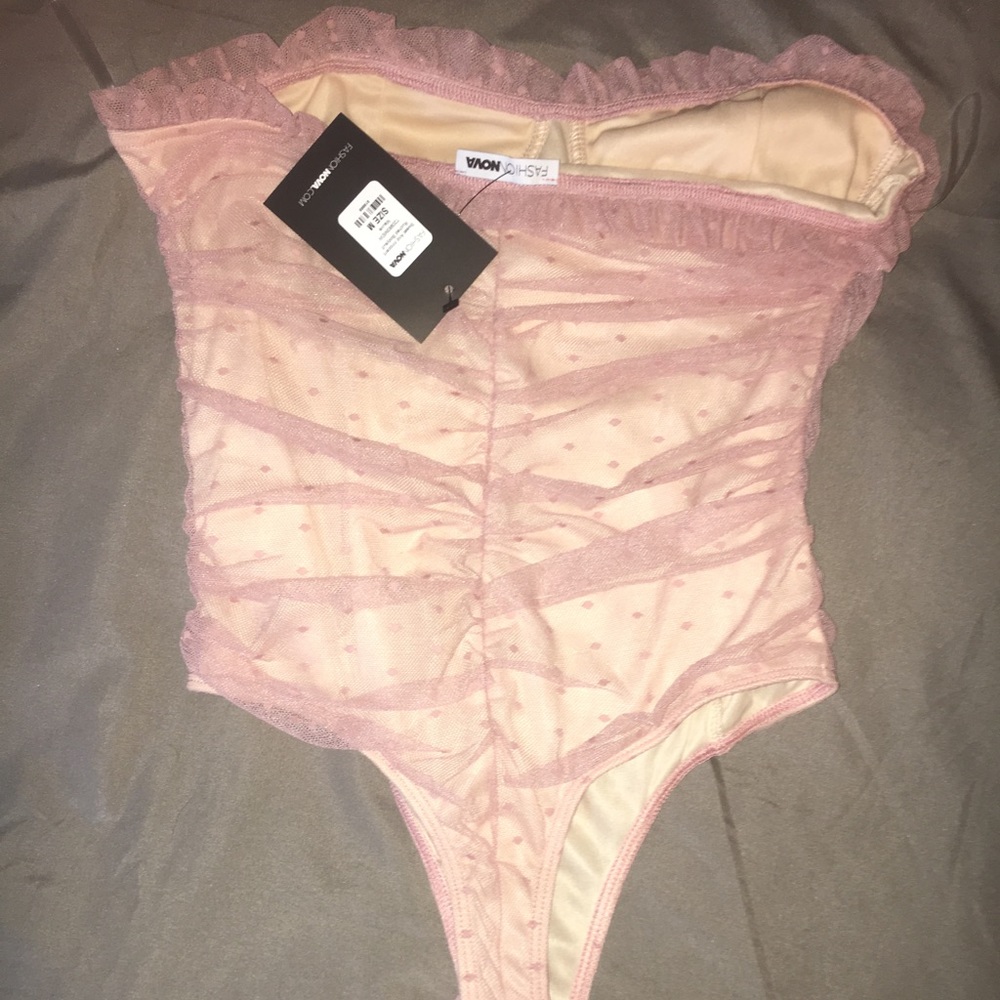 SOLD Pink polka dot ruched bodysuit - Picture 7 of 7
